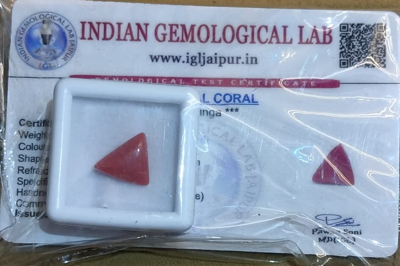Triangale Shap Italian Red Coral moonga Lab tested certified gemstone - Image 3
